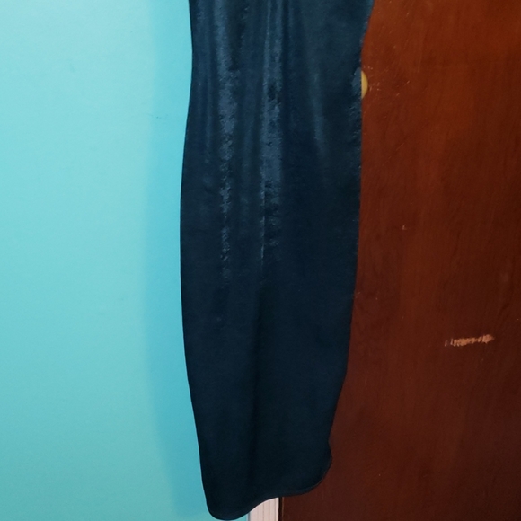 Dark Green Cross Front Gown - Picture 2 of 2